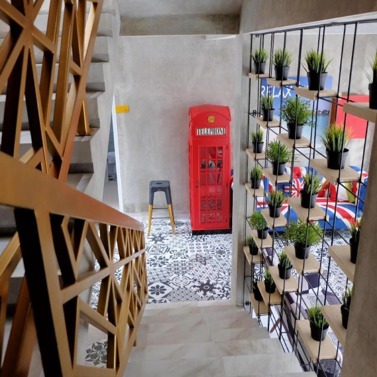 The Batik Bed And Coffee Bandung Exterior foto